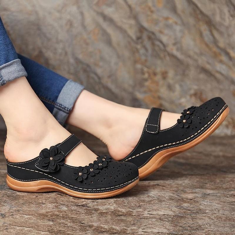 Sandals 3 / BLACK Flat round toe casual sandals for ladies